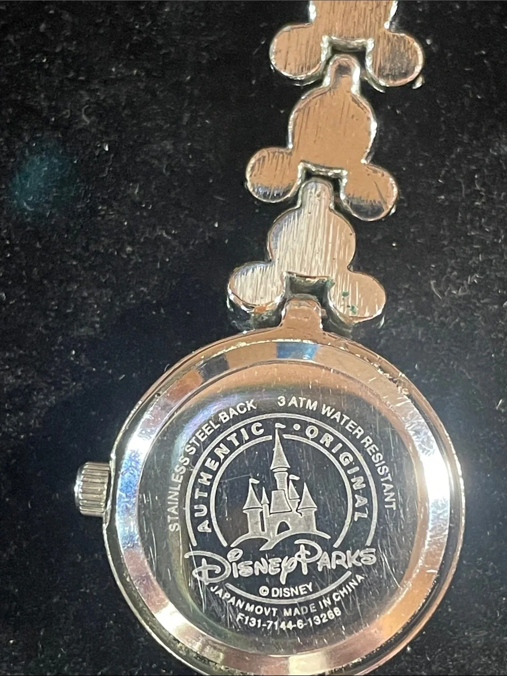 Mickey Mouse Ladies bracelet watch new battery